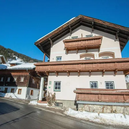 Leni S Mountain With A Balcony * 디엔텐암호크코니그